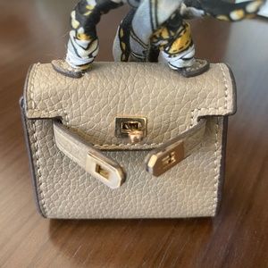 Hermes Kelly AirPod case